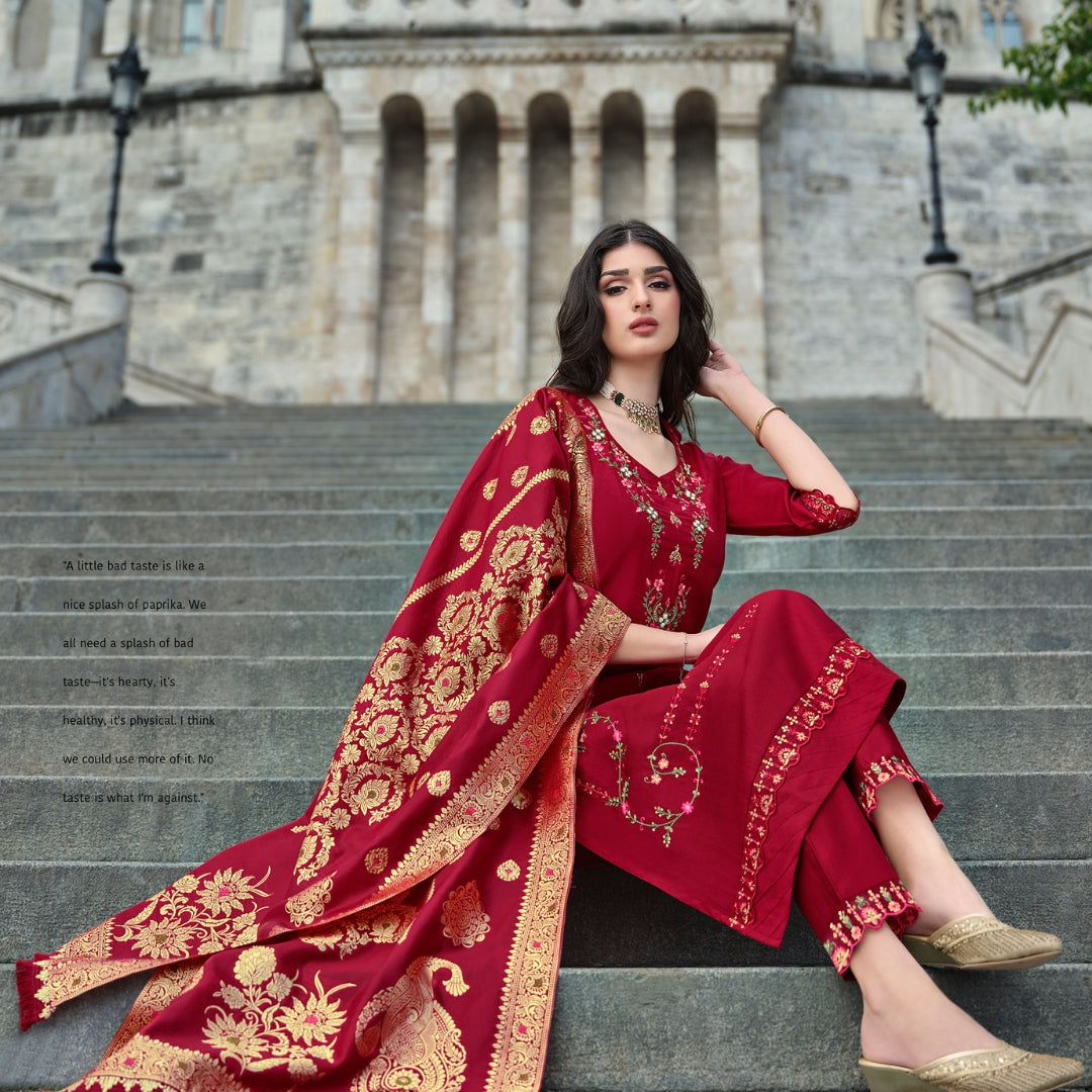 Saanvi - Traditional Indian Kurta Suit Set