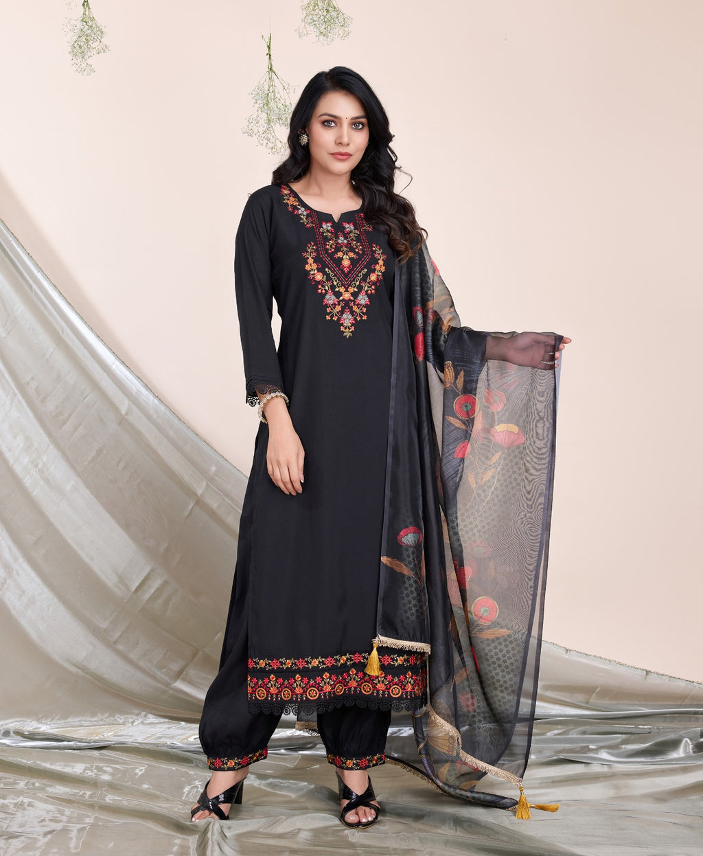 Kalyani - Women's Traditional Indian Salwar Kameez