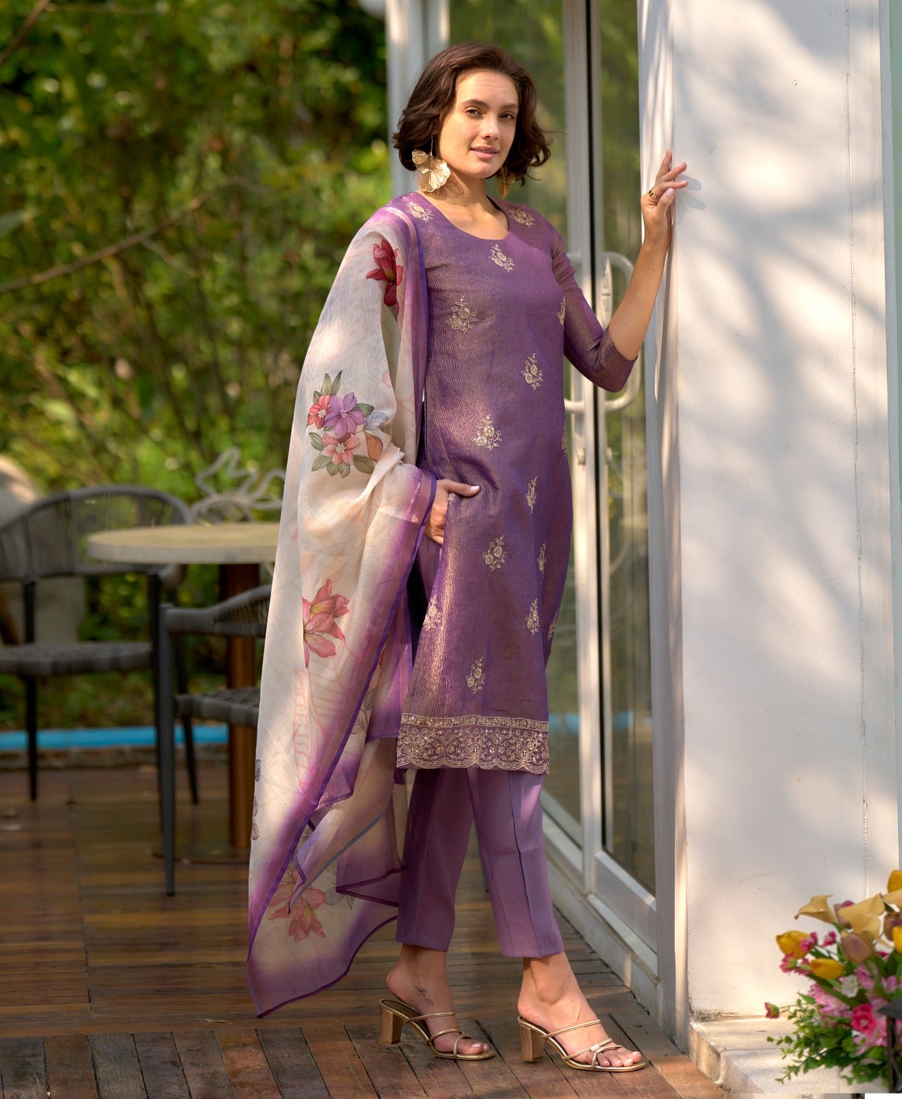 Anushka - Women's Traditional Indian Salwar Kameez
