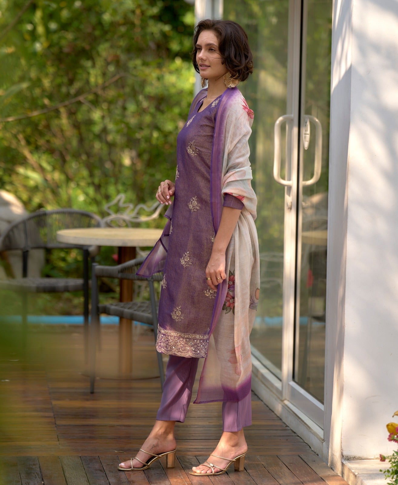 Anushka - Women's Traditional Indian Salwar Kameez
