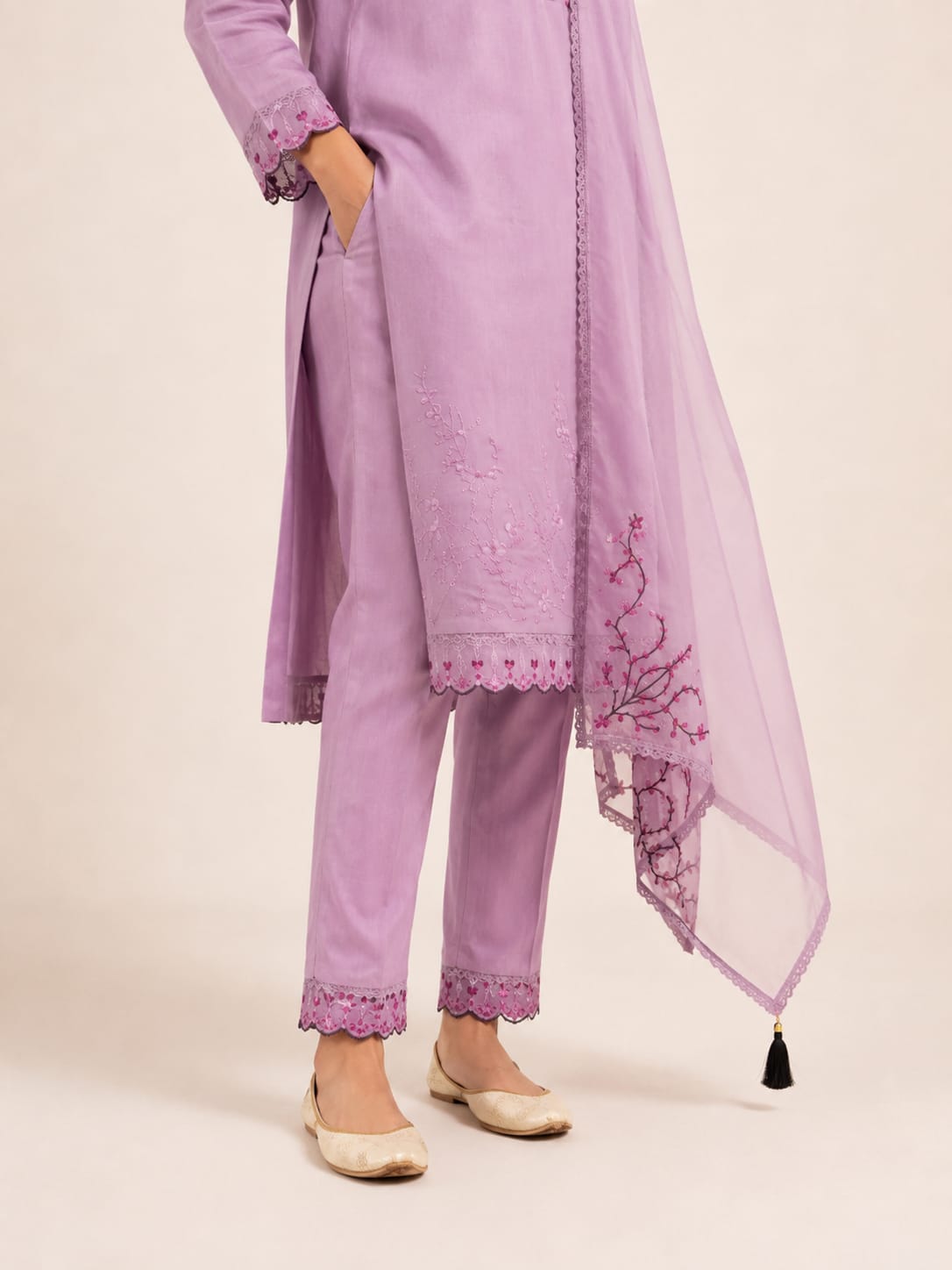 Aakaanksha - 3 Set Designer Kurta, Dupatta, Pant with pocket