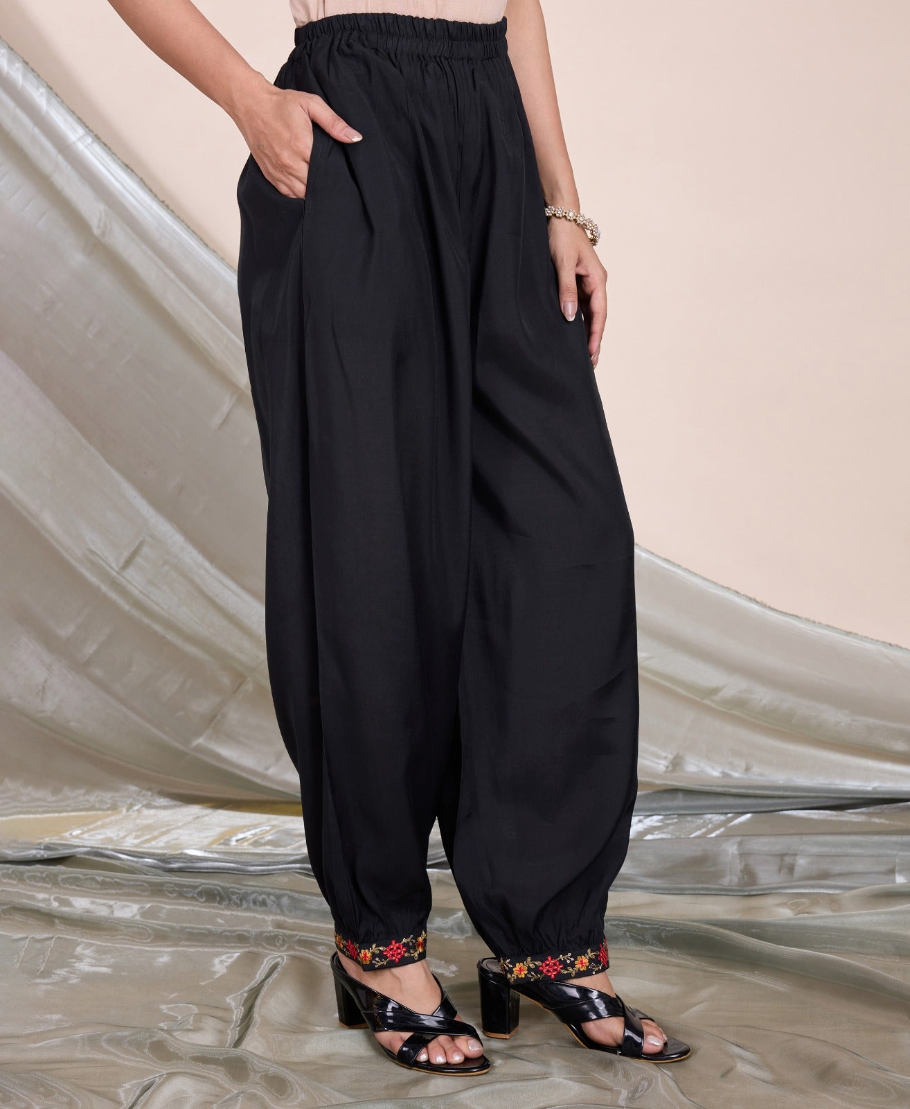 Kalyani - Women's Traditional Indian Salwar Kameez